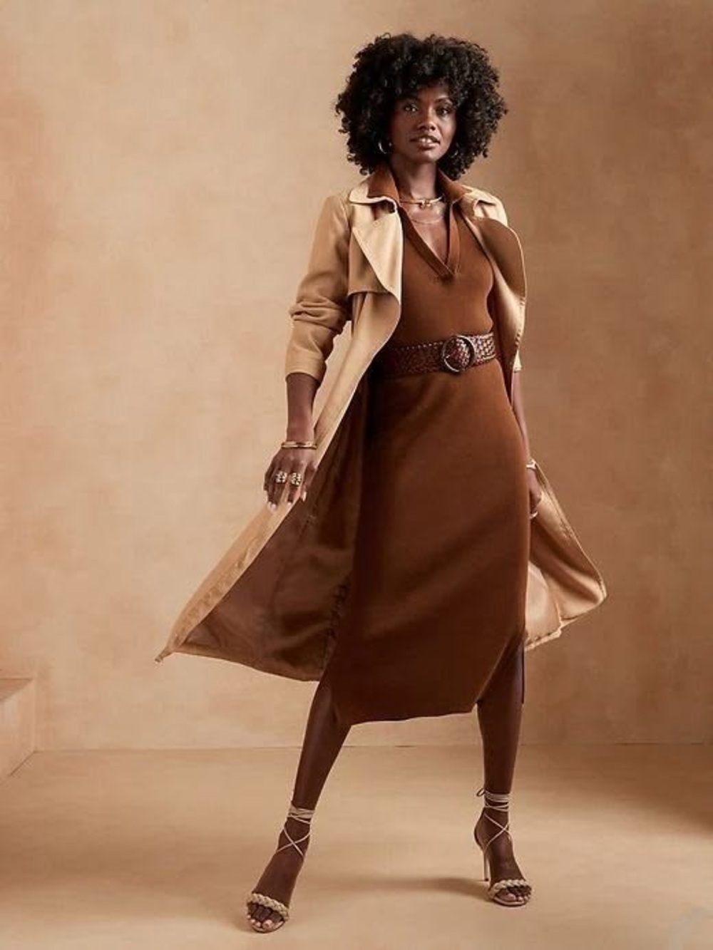 Banana Republic V-Neck Long Sleeve camel everyday kind of Dress